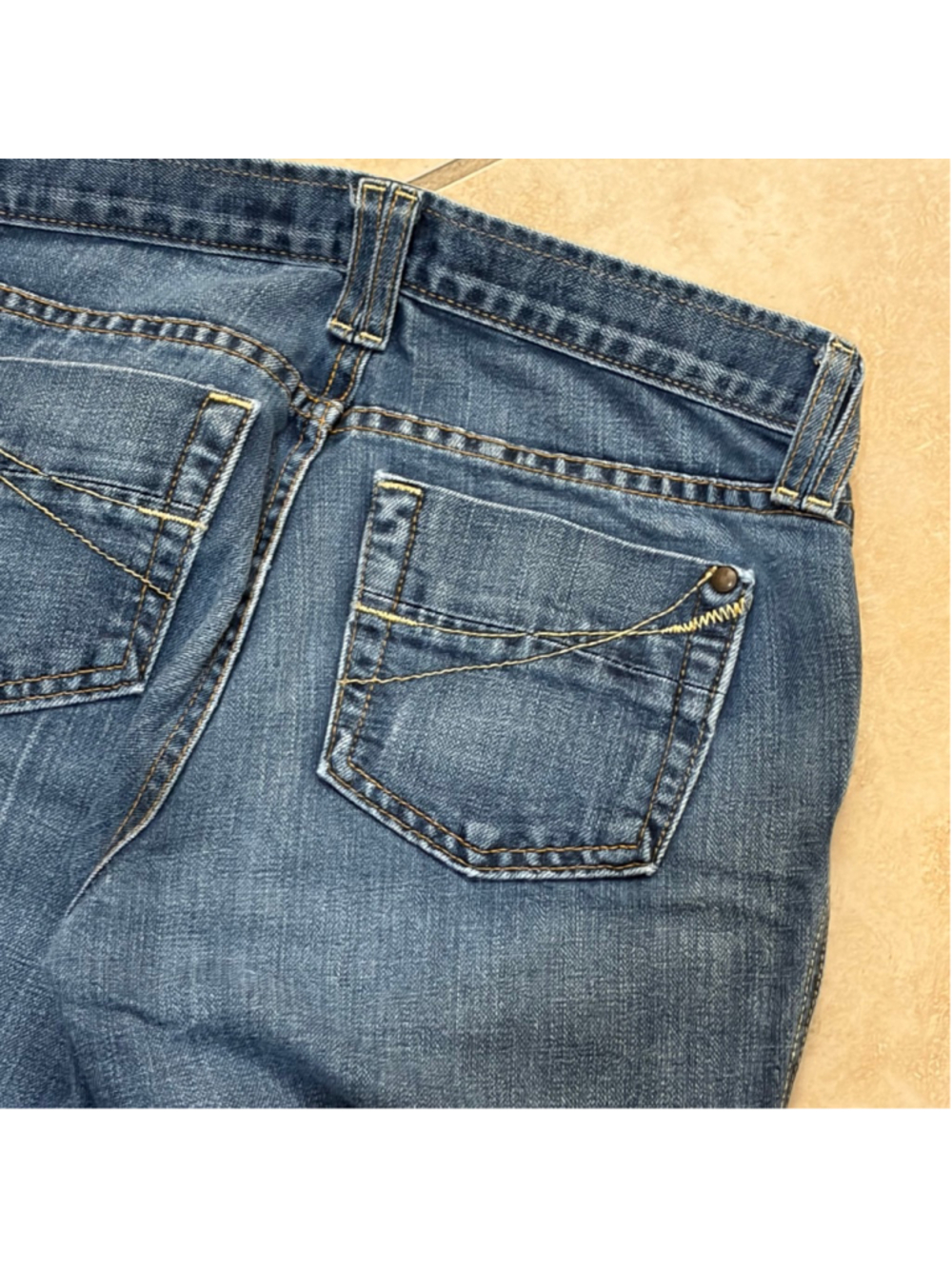 Ultra Low Rise Bootcut Flared y2k gap jeans size 6 long - Picture 5 of 5